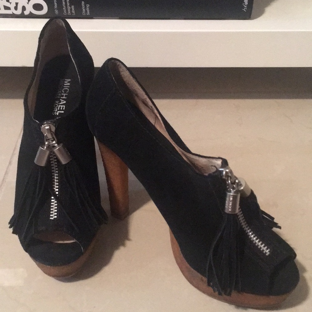 EUC MICHAEL Michael Kors Booties